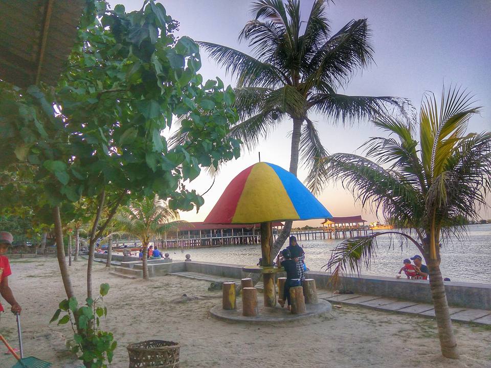 Pantai Payung Nongsa Batam Sarah Jalan