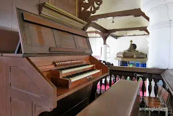 orgel gereja sion jakarta