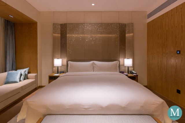 King Deluxe Room River View at Conrad Guangzhou