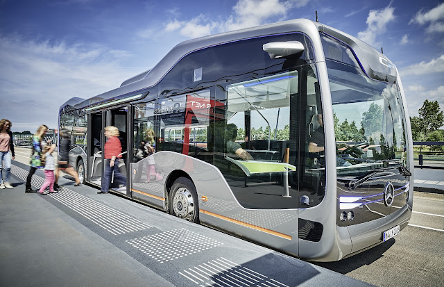 Daimler autonomous bus