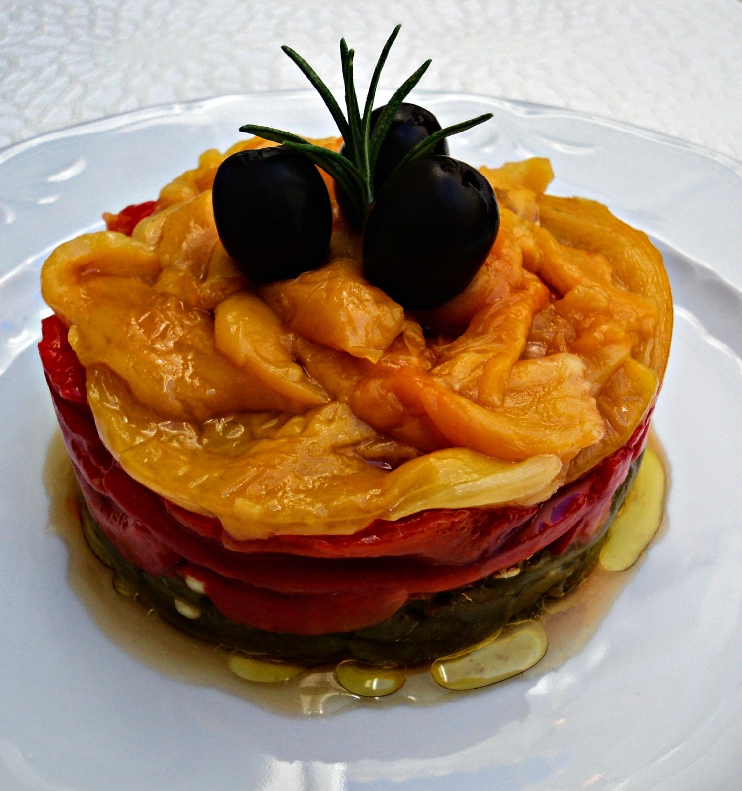 timbal-pimientos-asados timbal-pimientos-asados-cerca