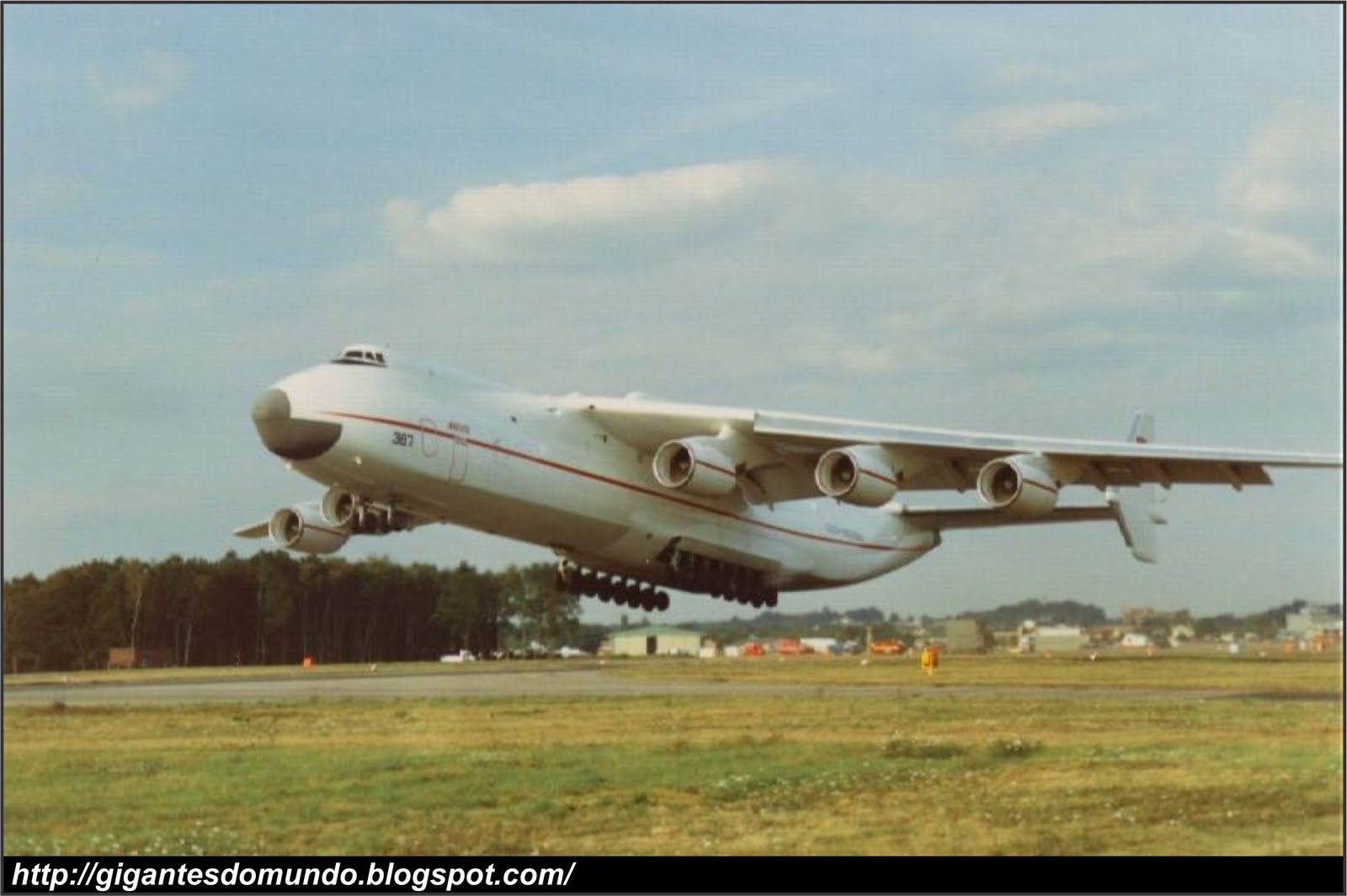 O maior avião cargueiro do mundo
