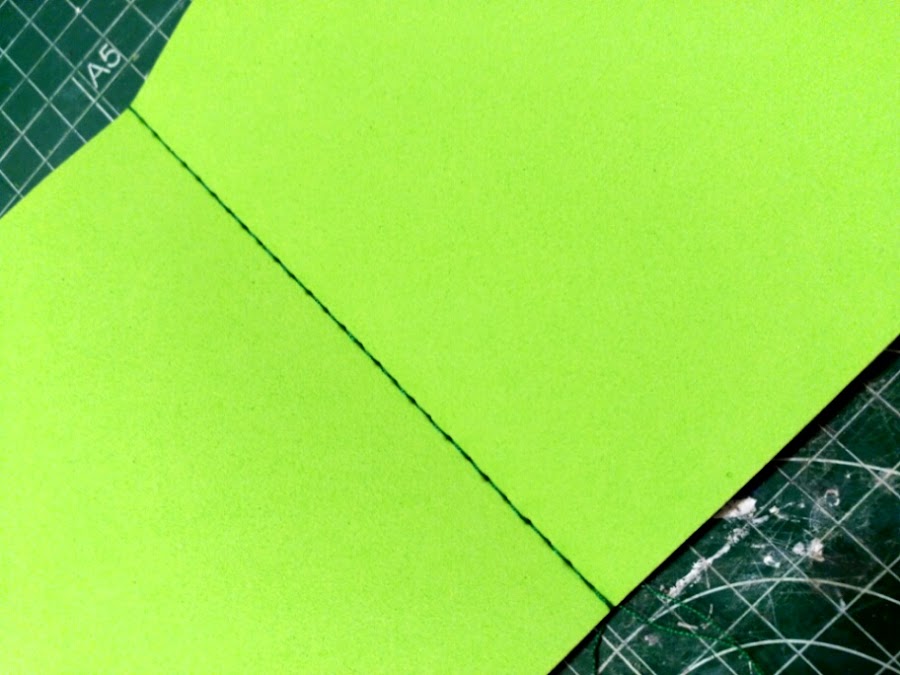 goma eva, tres en raya, hama beads, manualidades fáciles