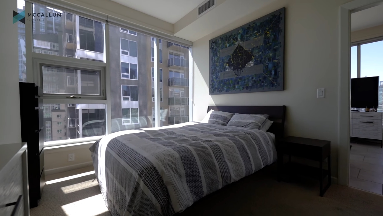 12 Photos vs. 16th Floor Downtown Calgary Condo Interior Design Tour