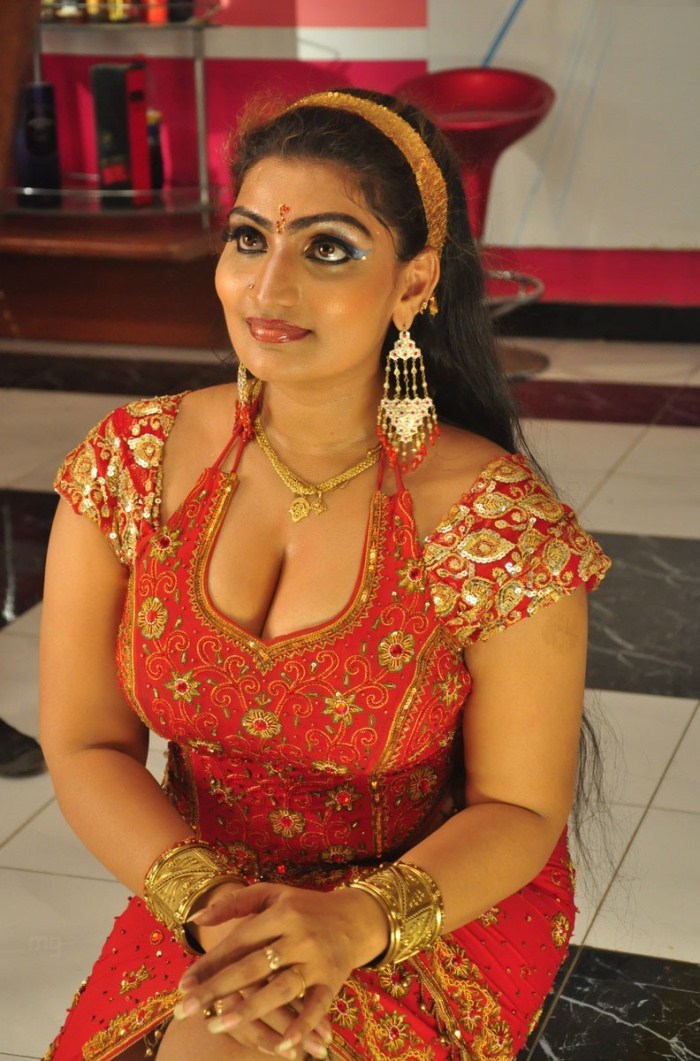 gallery indian Boob