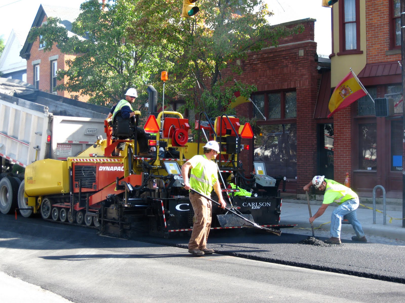 The Daily Apple Apple 561 Asphalt Planers, Pavers, and Rollers