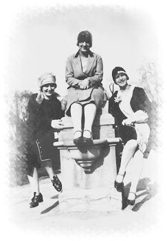 Grace (right) and Friends (1928)