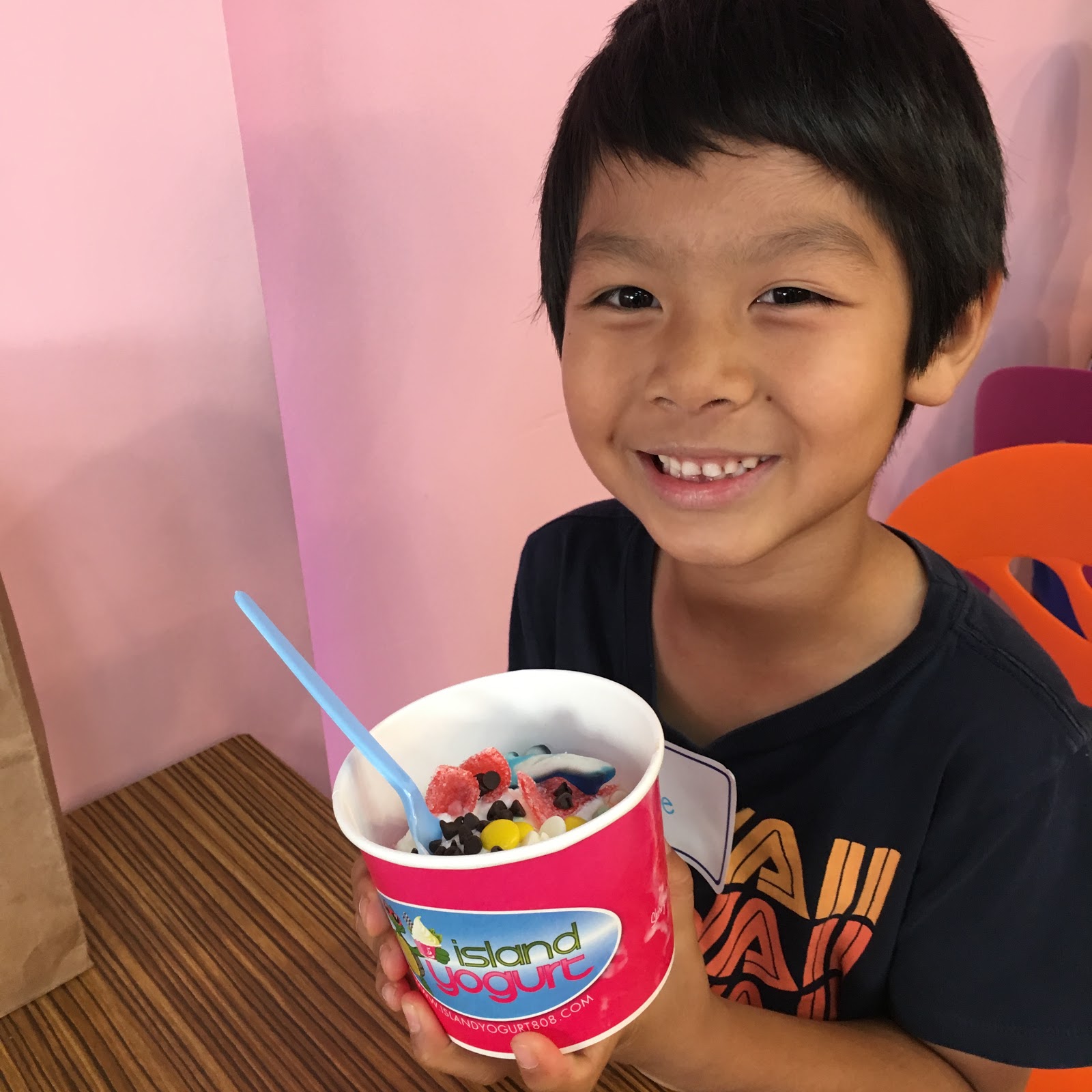 Hawaii Mom Blog Island Yogurt Giving Away a Chance of Free Frozen Yogurt With April's Weight