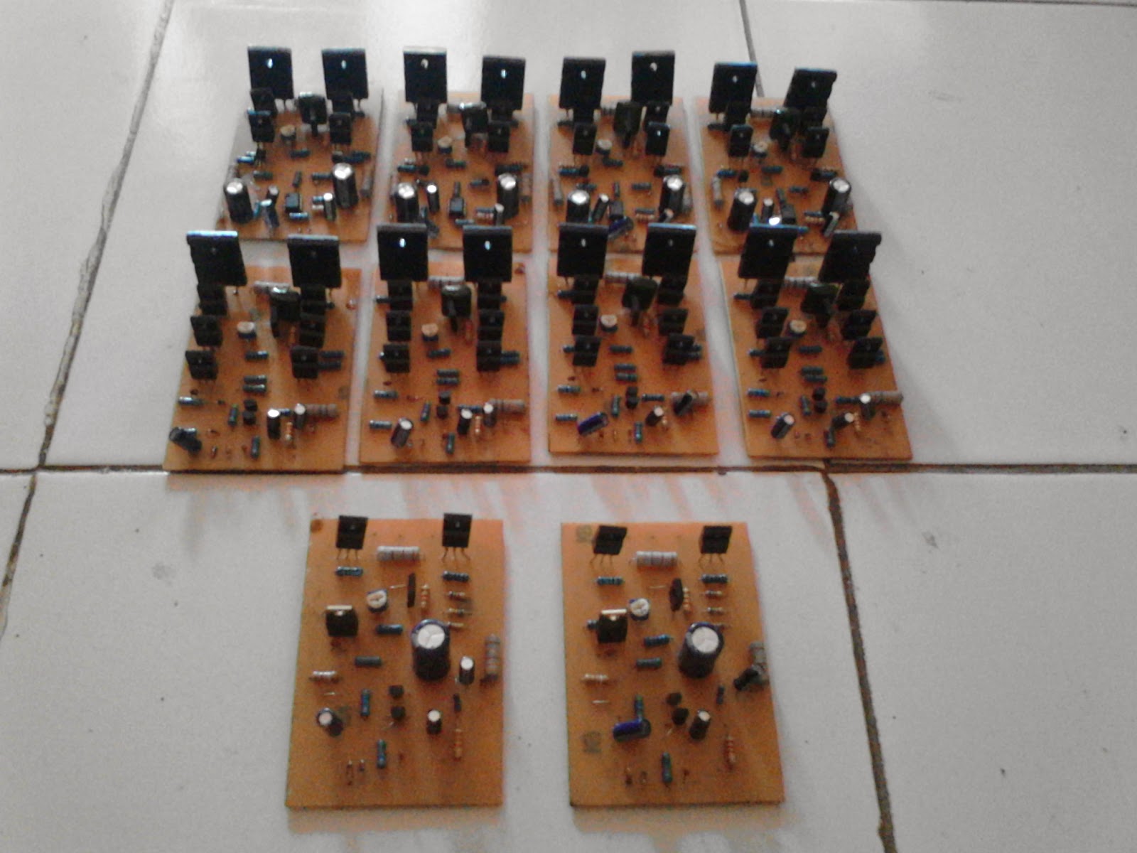 SOUND SYSTEM LAPANGAN DRIVER POWER