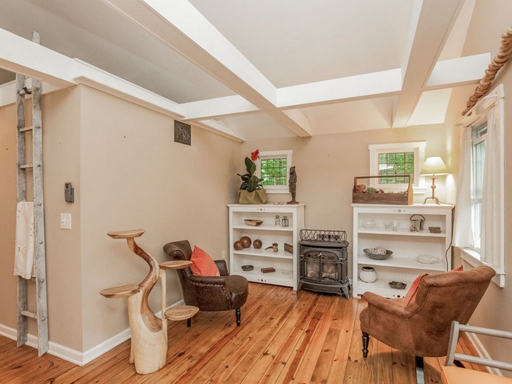 Madison Cottage (400 Sq Ft) TINY HOUSE TOWN