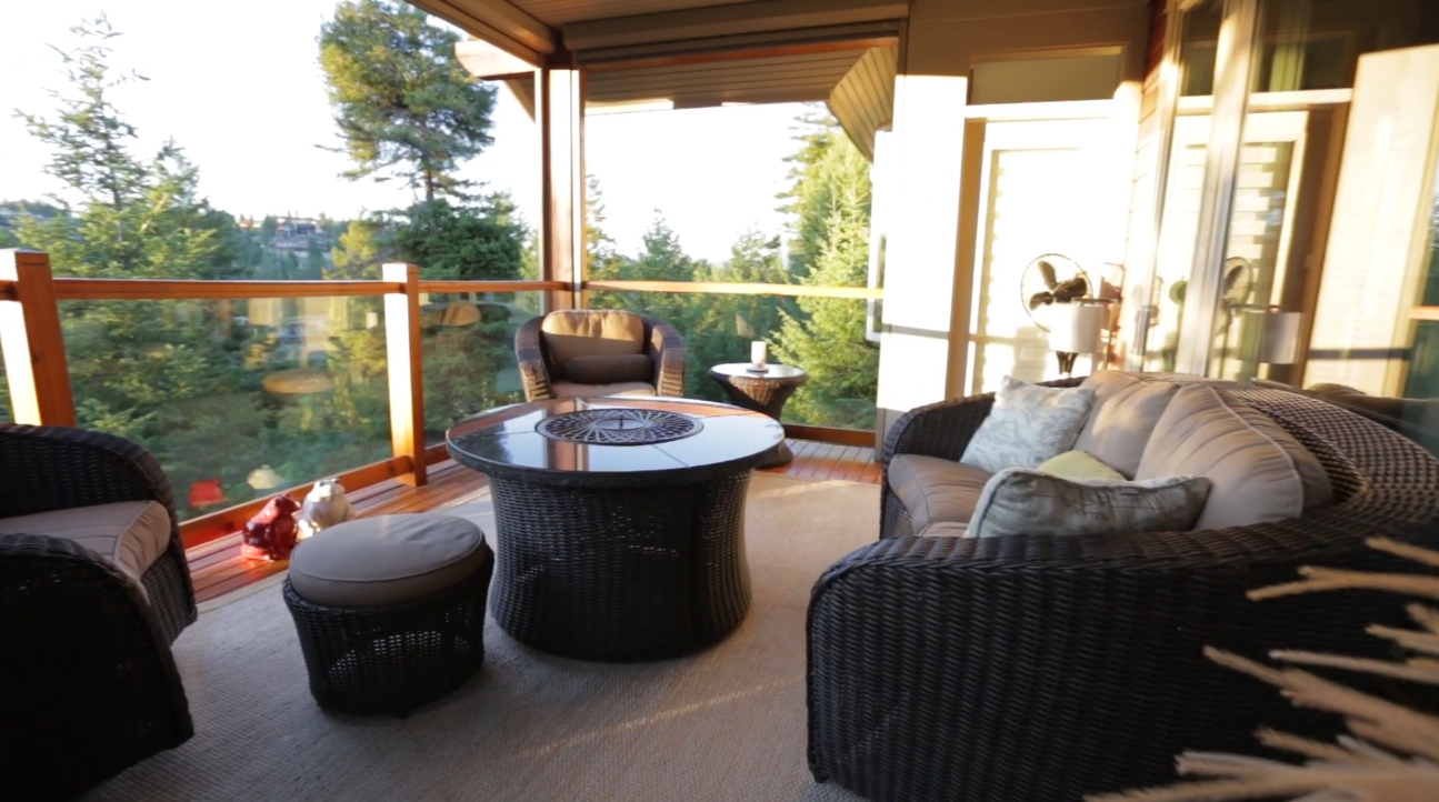 Luxury Home Interior Design Tour vs. 302 Dormie Point, Vernon, BC - Sotheby's International Realty Canada