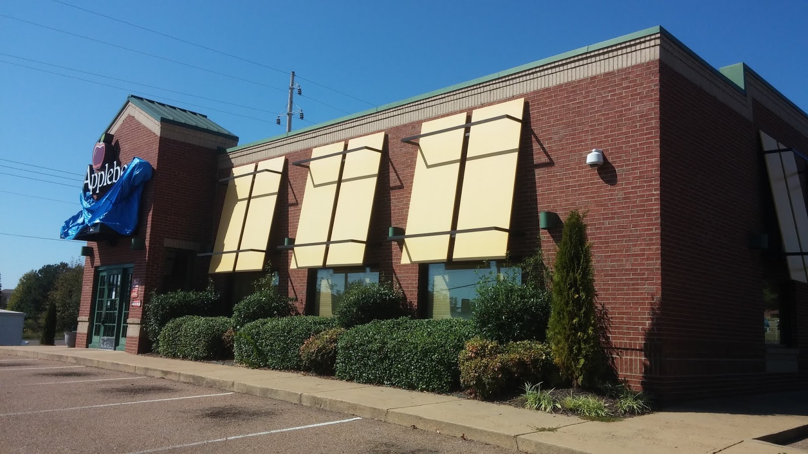 The MidSouth Retail Blog Former Applebee's, Oxford, MS