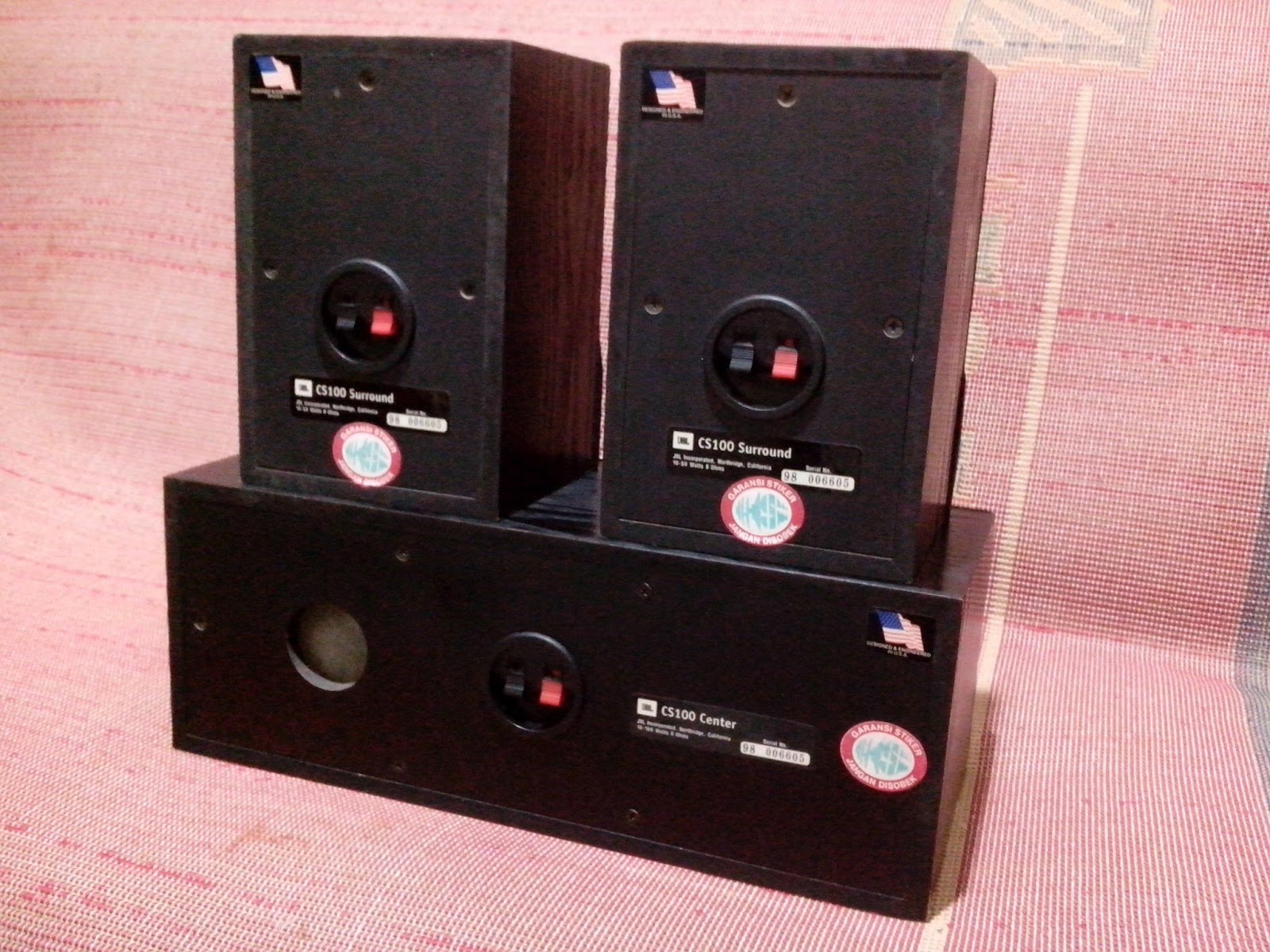 Lentera Akustika JBL CS100 (Center Surround Speaker)