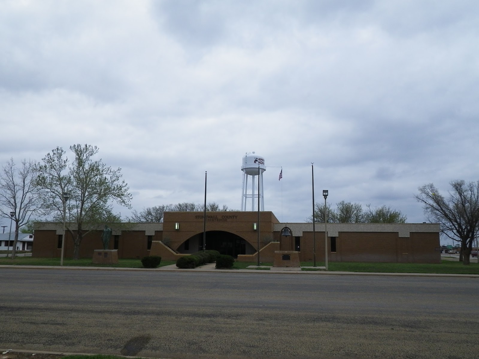 Texas Courthouse Tour SPRING BREAK TRIP 3/16 Seymour, Archer City