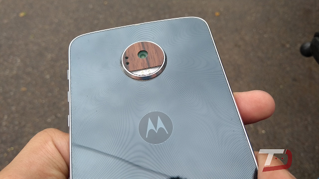 Motorola slowly rolling out Android 7.1.1 to the Moto Z Play