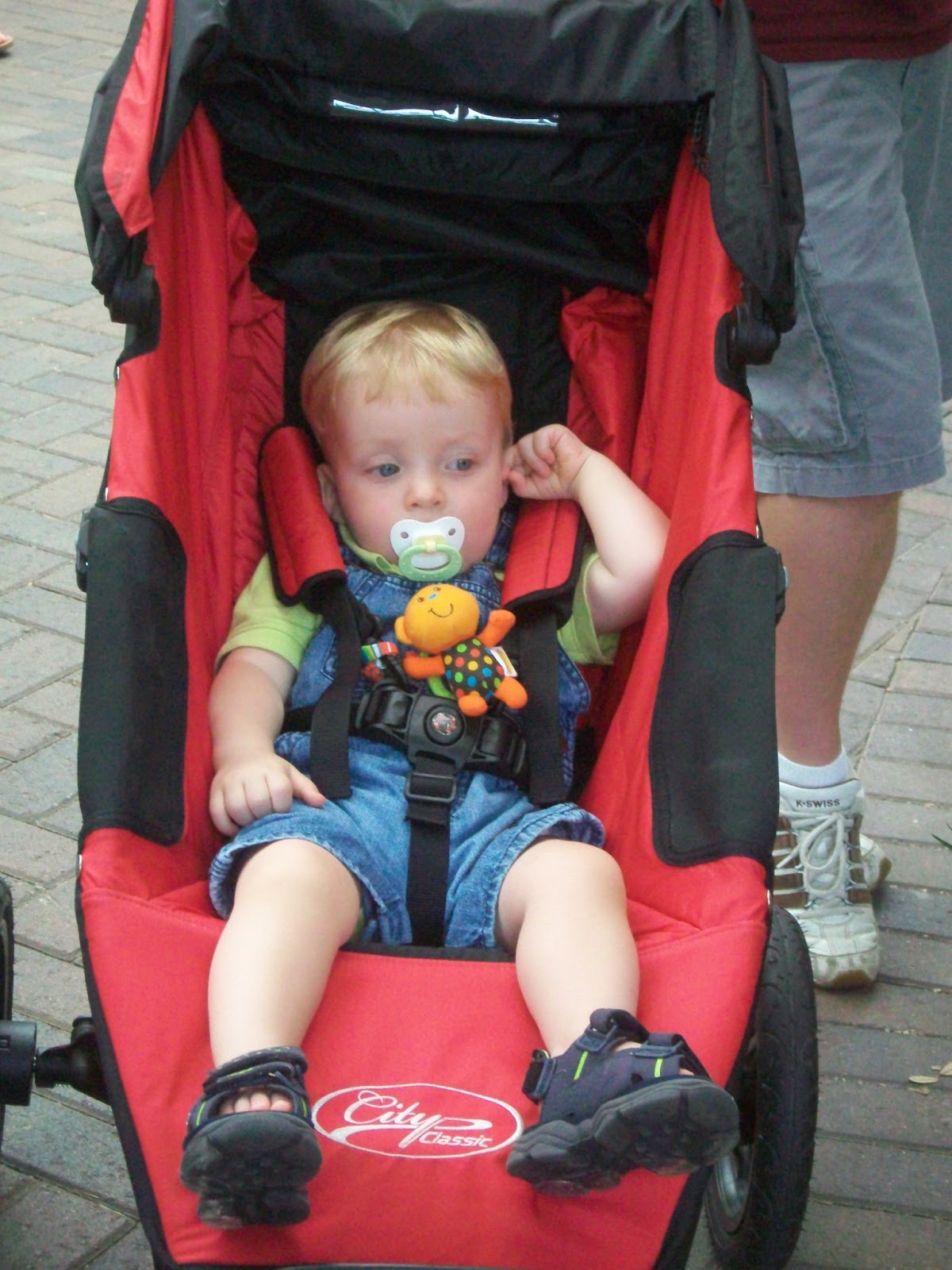 Hipes Happenings A Double Stroller.... Finally!!