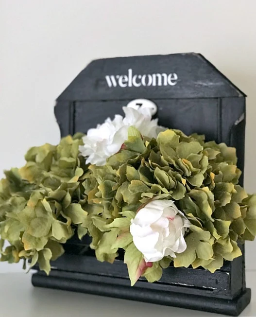 Reclaimed wood DIY Flower Box for Faux Flowers