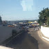 Caminhão baú quebrado na ponte Igapó atrapalha o trânsito sentido Zona Norte
