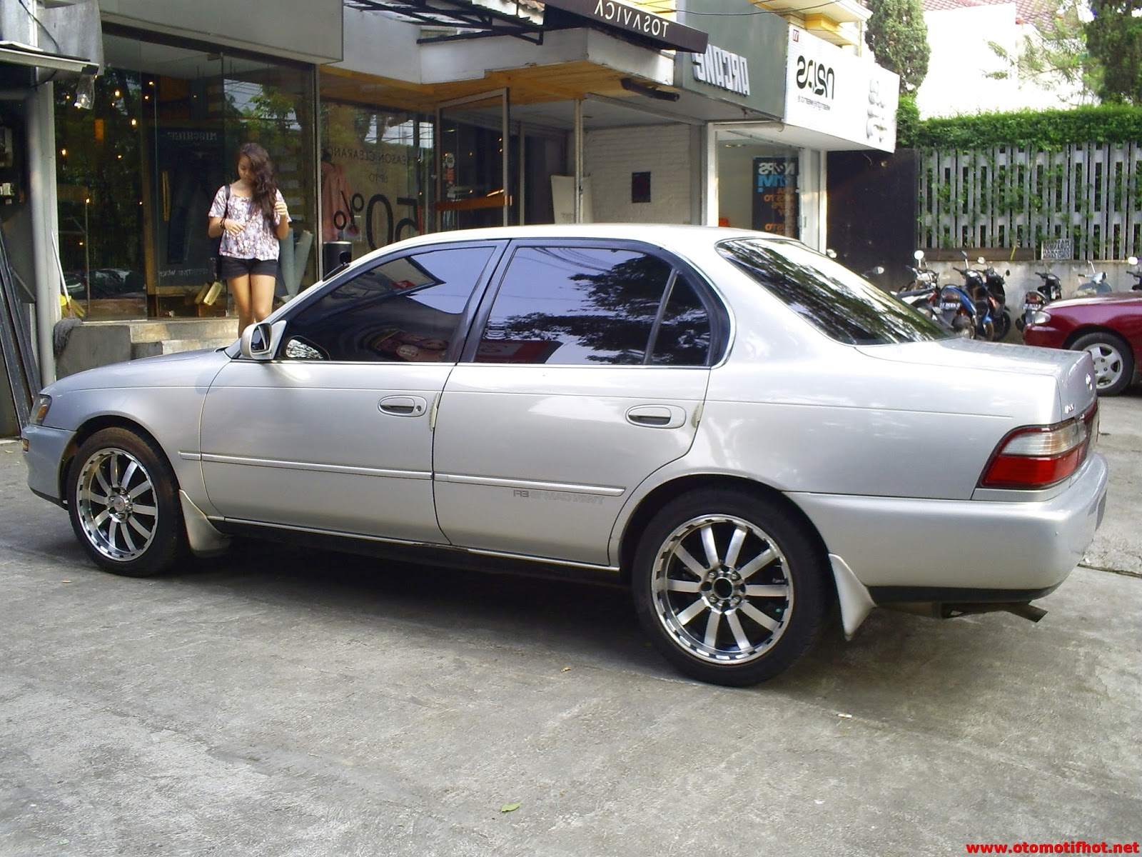 Sedan 90an Toyota Great Corolla Spesifikasi Dan Review Lengkap