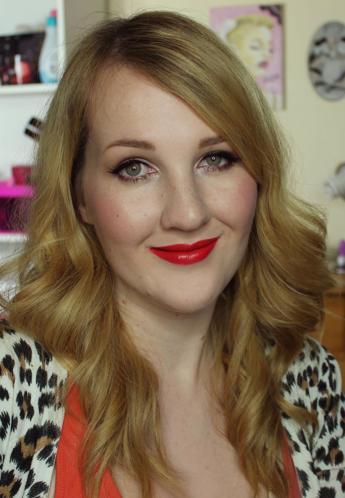 Wet n Wild Megalast Lipcolor Red Velvet Swatches & Review