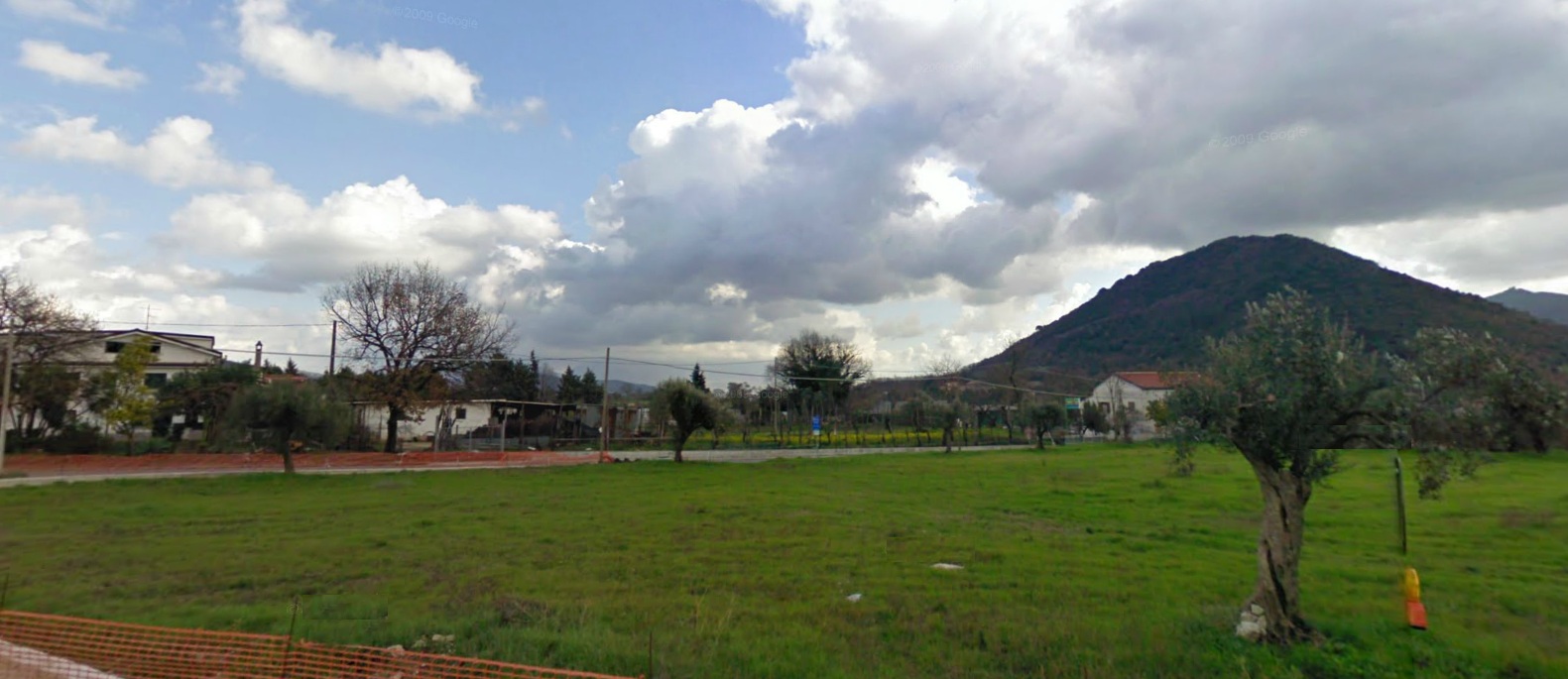 Piana di Monte Verna. Continueranno a