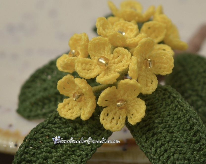 Брошь крючком - веточка цветущего абрикоса (4)