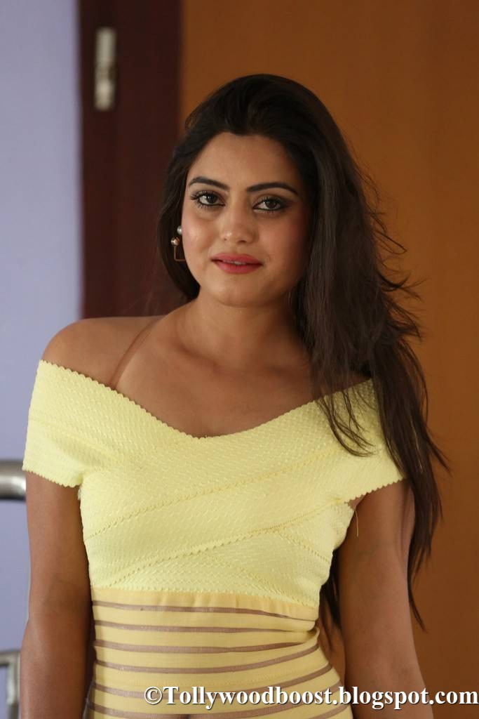 Beautiful Telugu Girl Shipra Gaur Hot Stills In Yellow Dress