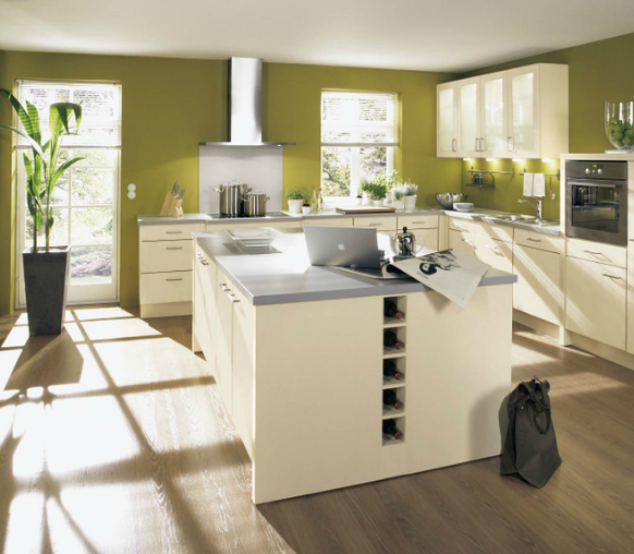cocina-blanca-con-pared-verde