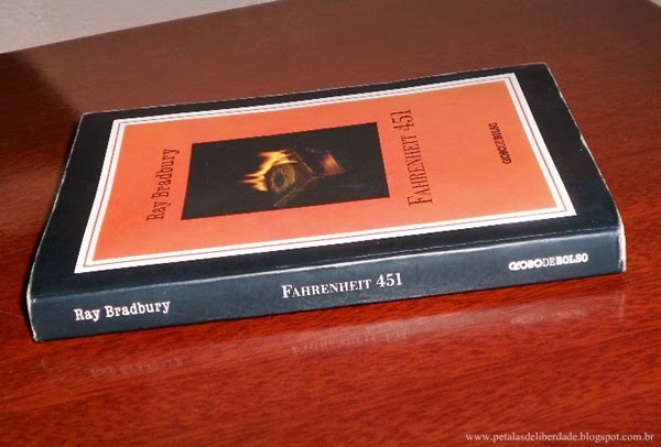 Resenha, premiada, livro, Fahrenheit 451, Ray Bradbury, resumo, crítica, trechos, sorteio, edição de bolso, capa, Editora Globo