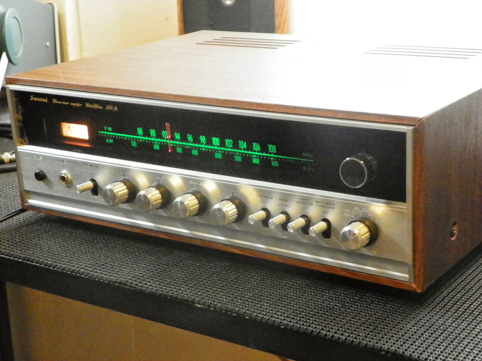 Vintage HiFi Audio Restorations Sansui 350A Receiver