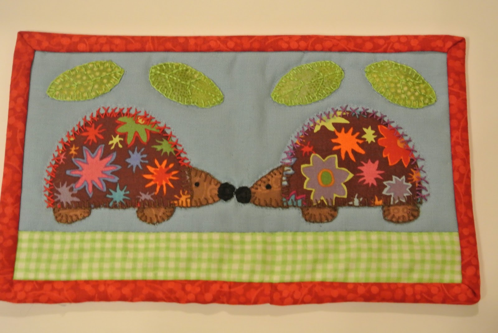 Sew many yarns Quilt Qwazy Queens