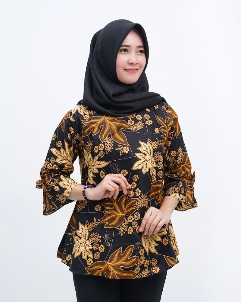 36+ Model Baju Batik Kerja Wanita Hijab, Konsep Modis!
