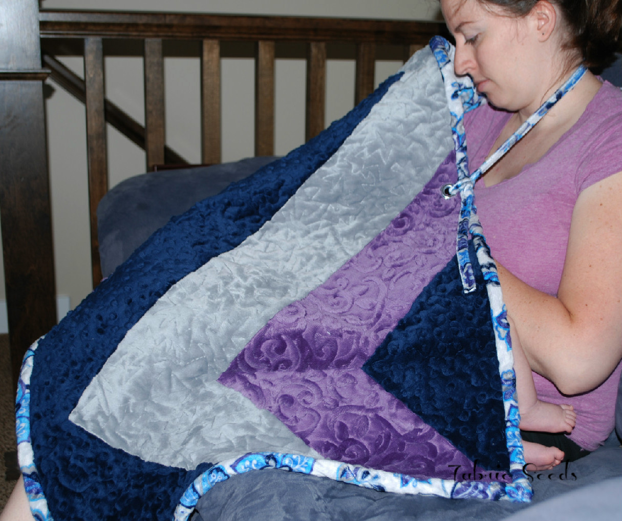 Fabric Seeds Cuddle Stroller Quilt With Ties Tutorial