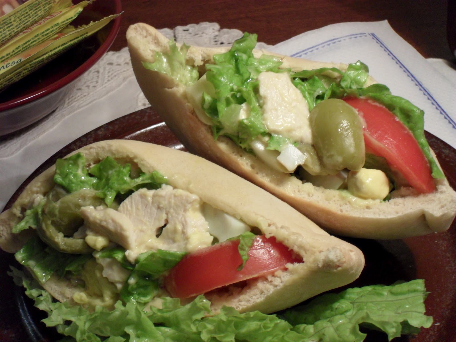 Rico y Casero Sandwich con pollo