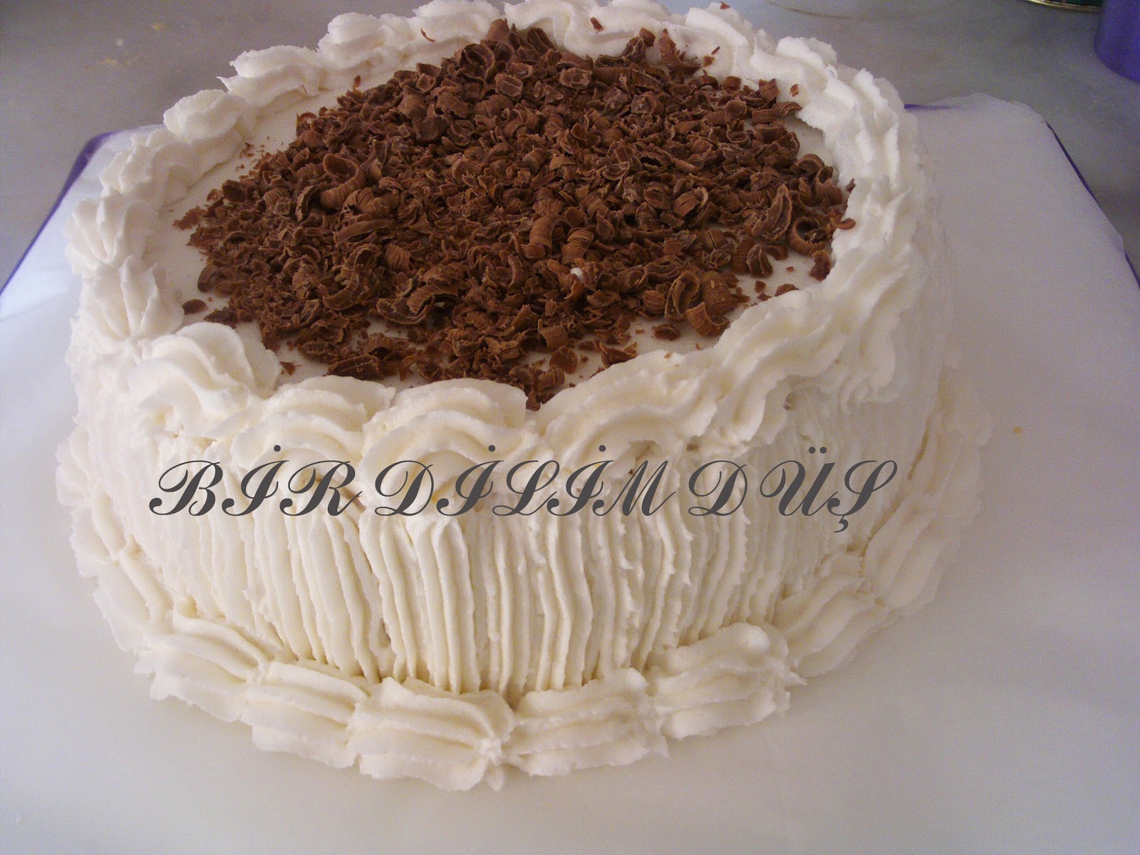 Bir Dilim Düş: BEYAZ KREMALI PASTA