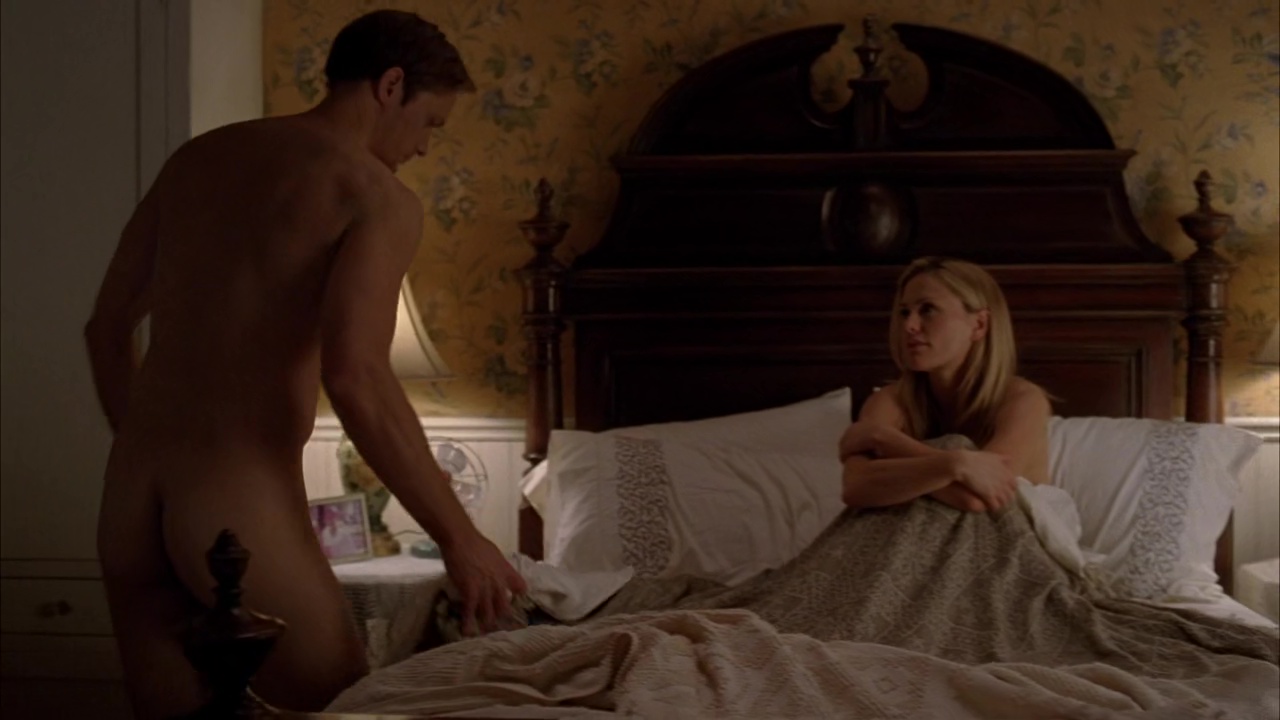 Alexander Skarsgård nude in True Blood 4-08 "Spellbound" .