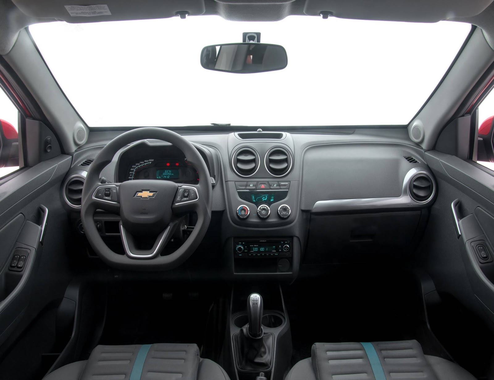 Chevrolet Montana  2019  fotos consumo e  especifica  es 