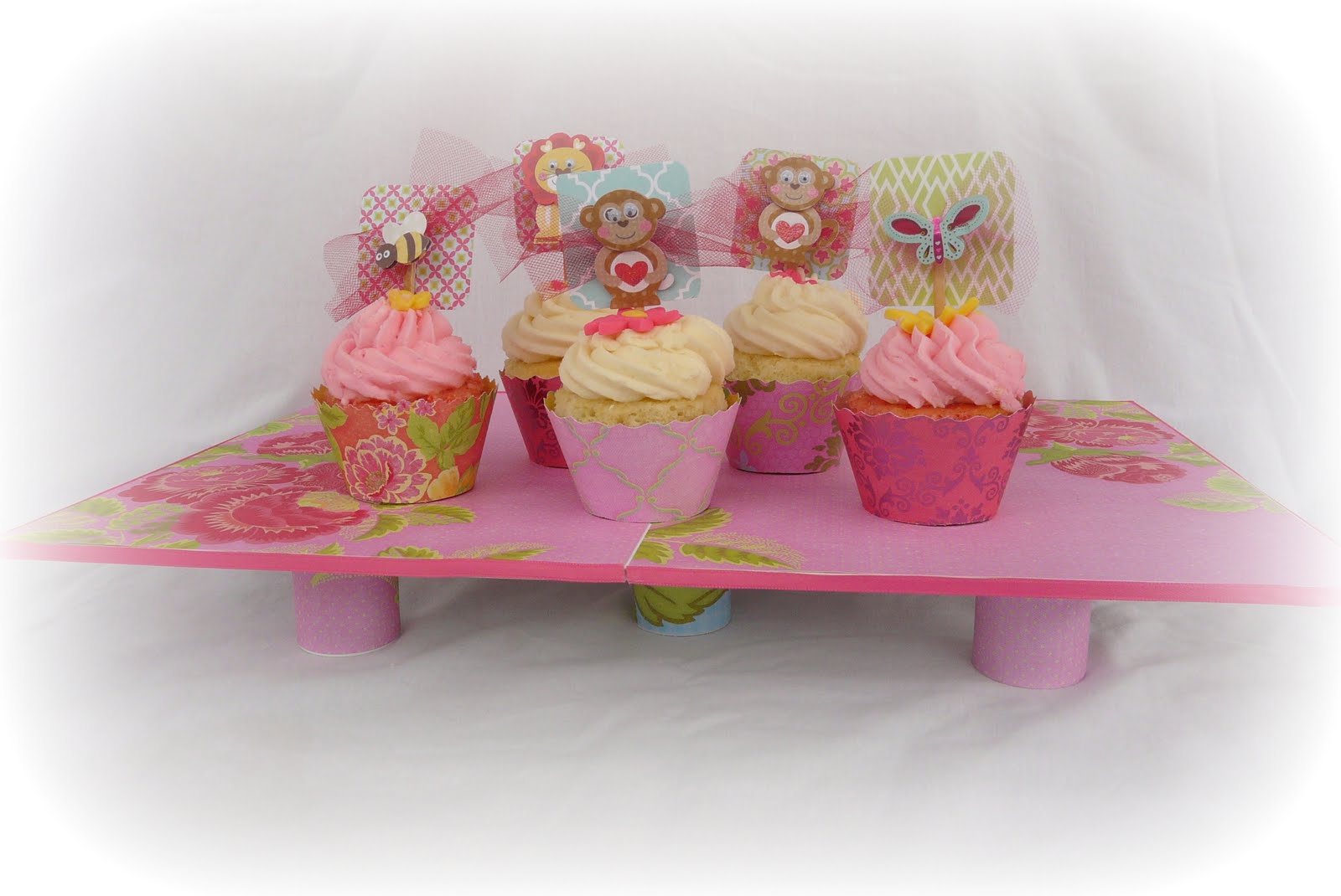 Folding Cupcake Stand Tutorial Elmer's Craft Camp for Kids, Part III