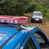 Corpo de empresário é encontrado com marcas de tiros em estrada de Campos