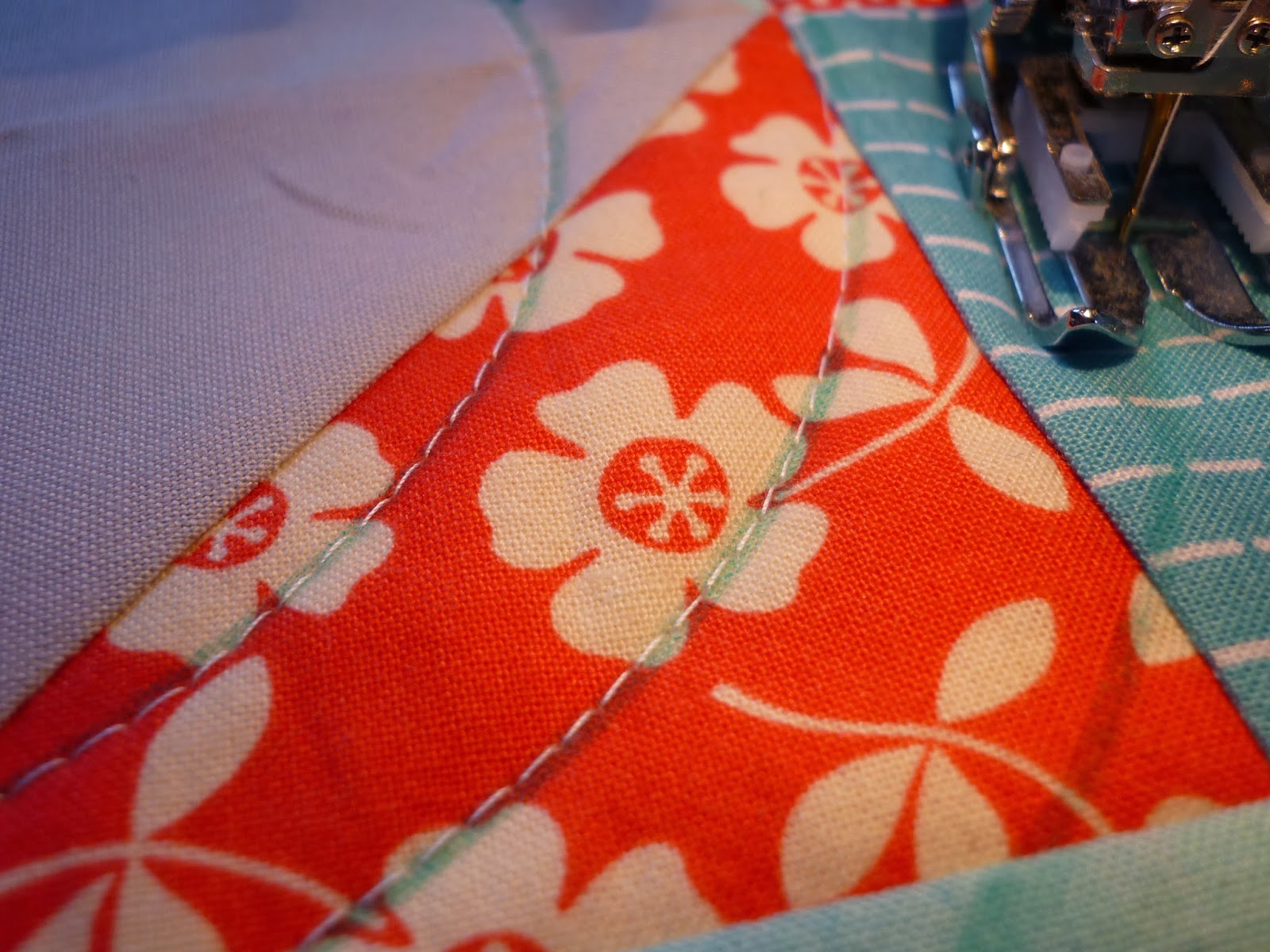 chezzetcook modern quilts Going in Circles A Tutorial on Quilting