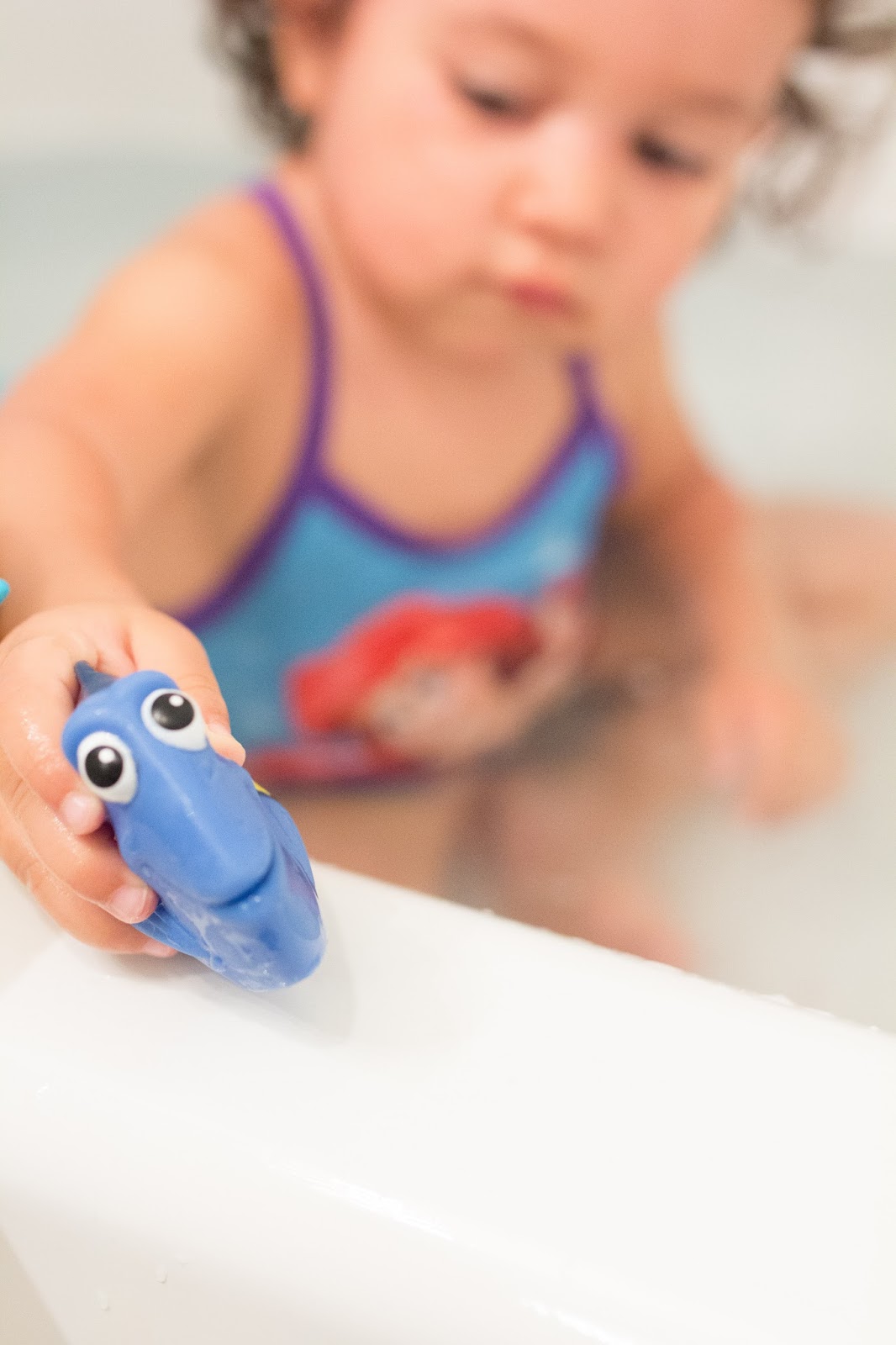 Bath time with The First Years Disney Baby Bath Happily Ever Parker