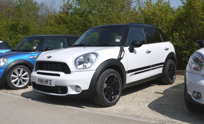 Mini Countryman Cooper SD from the front