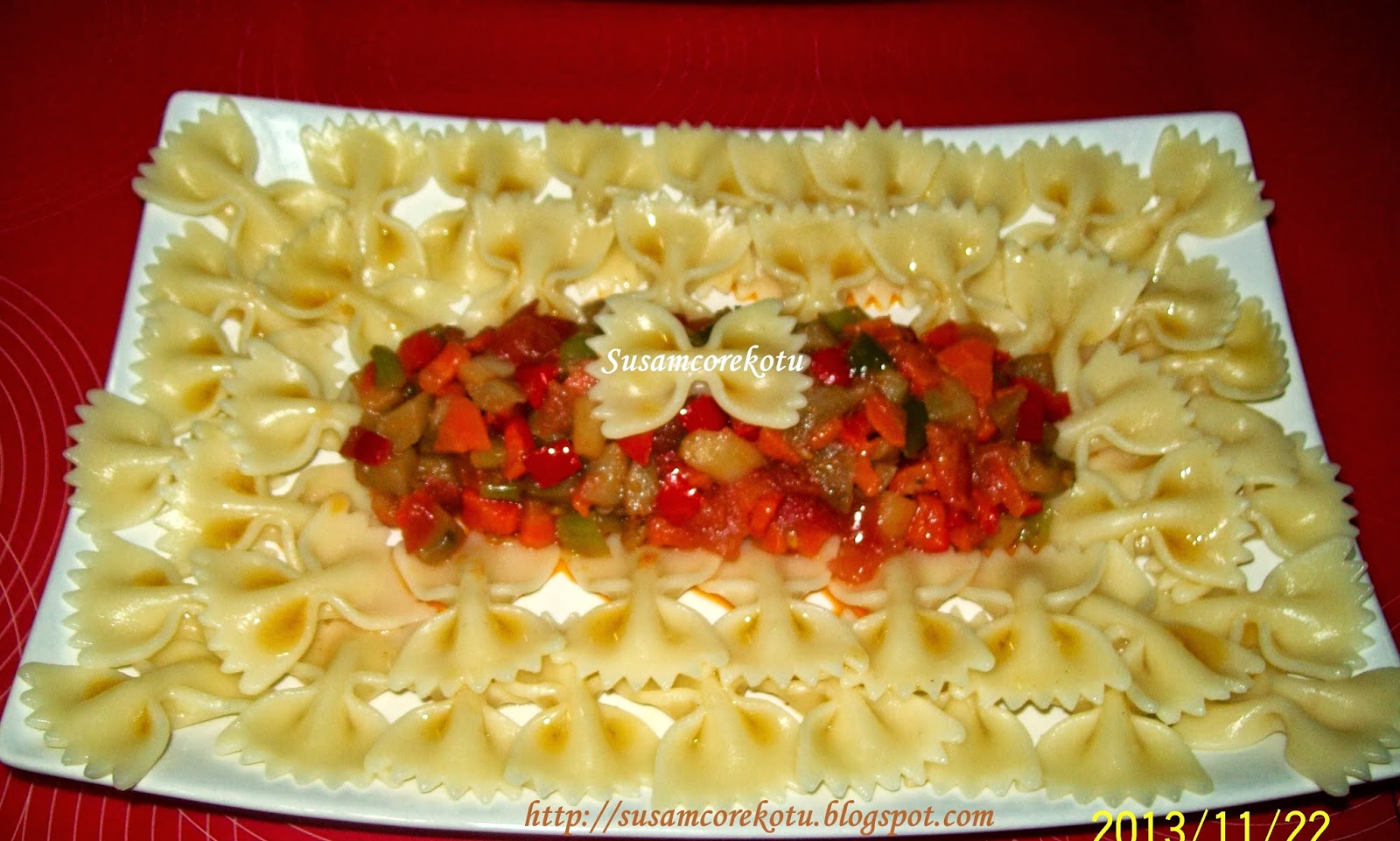 SEBZE SOTELİ KELEBEK FARFELLA MAKARNA Bomba Yemek Tarifleri