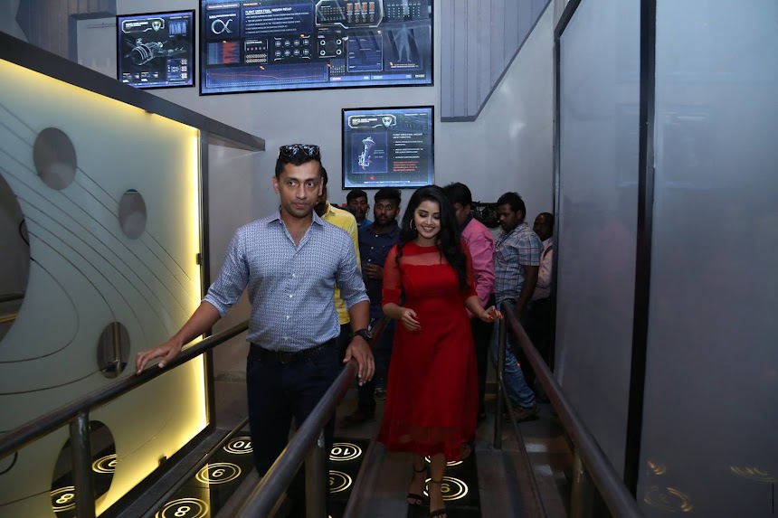 Anupama Parameswaran wearing Asmitha & Madhulatha outfit at Wonderla Hyderabad