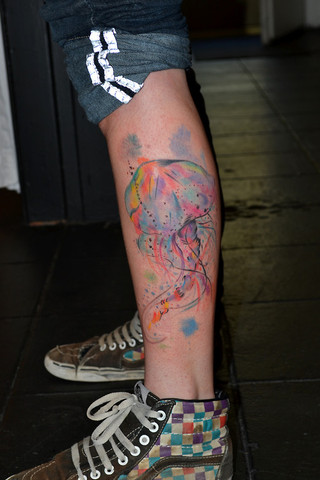 MEDUSA TATUAGEM NA PERNA