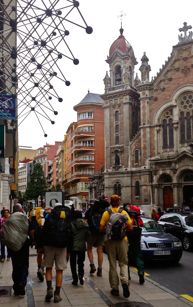 El Camino de Santiago desde Asturias Feria de "La Ascensión" en Oviedo