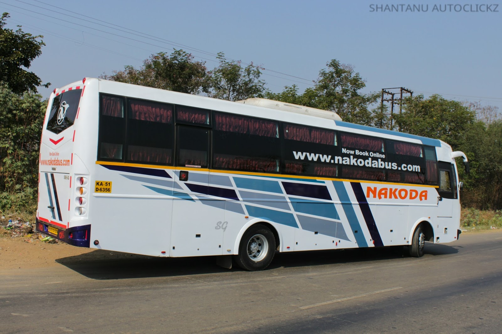 Shantanu Autoclickz Nakoda Travels Ashok Leyland Veera V5 AC Sleeper