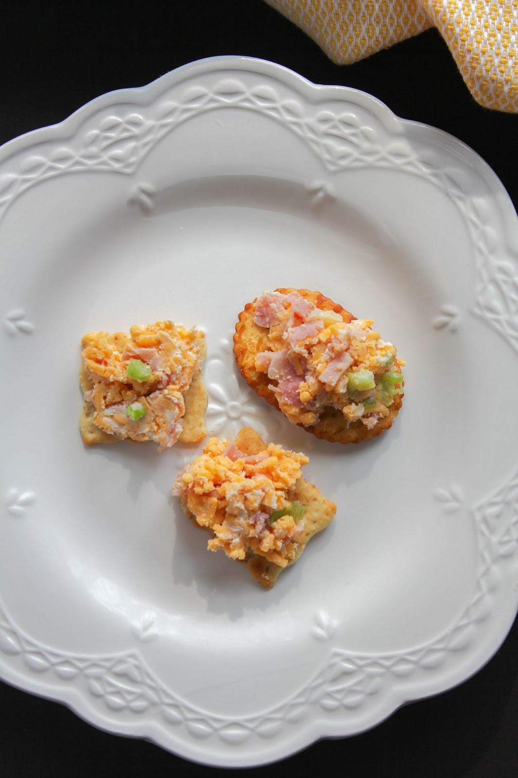 Ham & Cheddar Cheese Ball