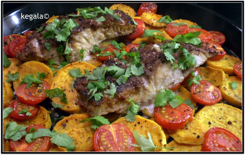 Kk = Kegala kocht: Fischfilet auf Süßkartoffeln aus dem Ofen