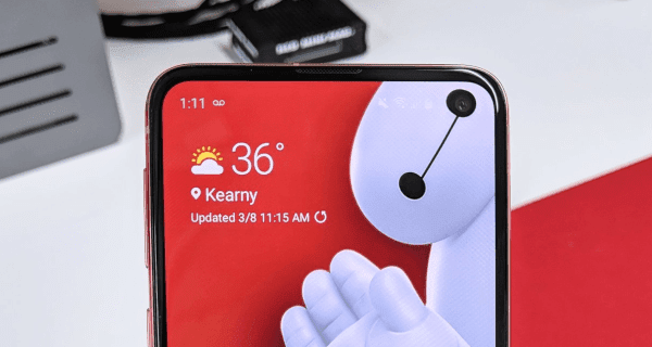 10 Wallpaper Kreatif Samsung Galaxy S10 Untuk Menyembunyikan Tompel Kamera Gazelleman Info